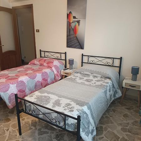 New Dawn Apartment, Appartamento Turistico, Casa Per Vacanza, Tre Camere Indipendenti Catania Bagian luar foto
