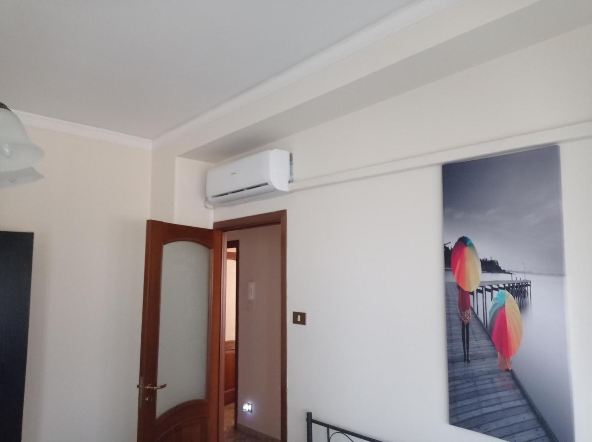 New Dawn Apartment, Appartamento Turistico, Casa Per Vacanza, Tre Camere Indipendenti Catania Bagian luar foto