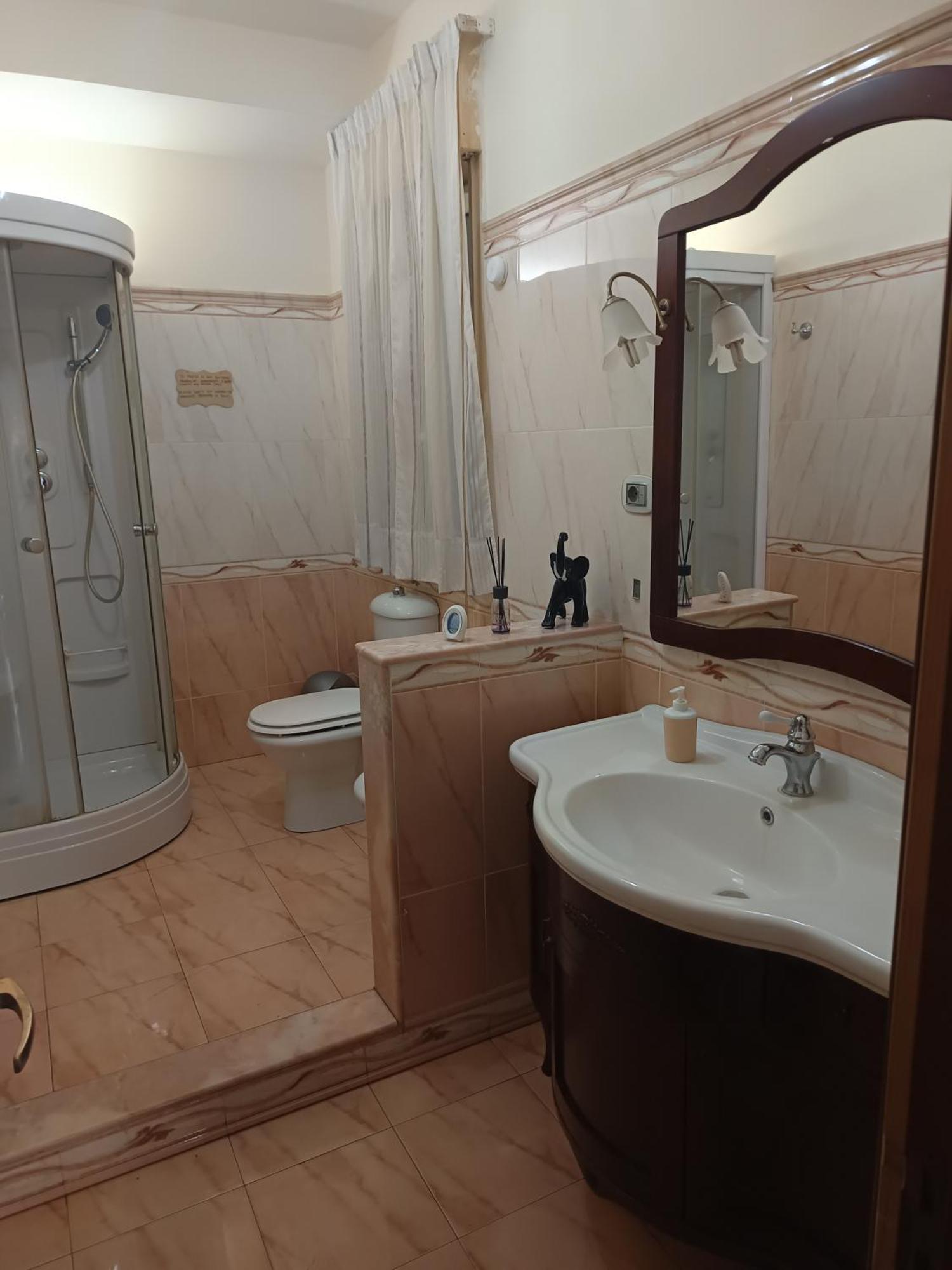 New Dawn Apartment, Appartamento Turistico, Casa Per Vacanza, Tre Camere Indipendenti Catania Bagian luar foto