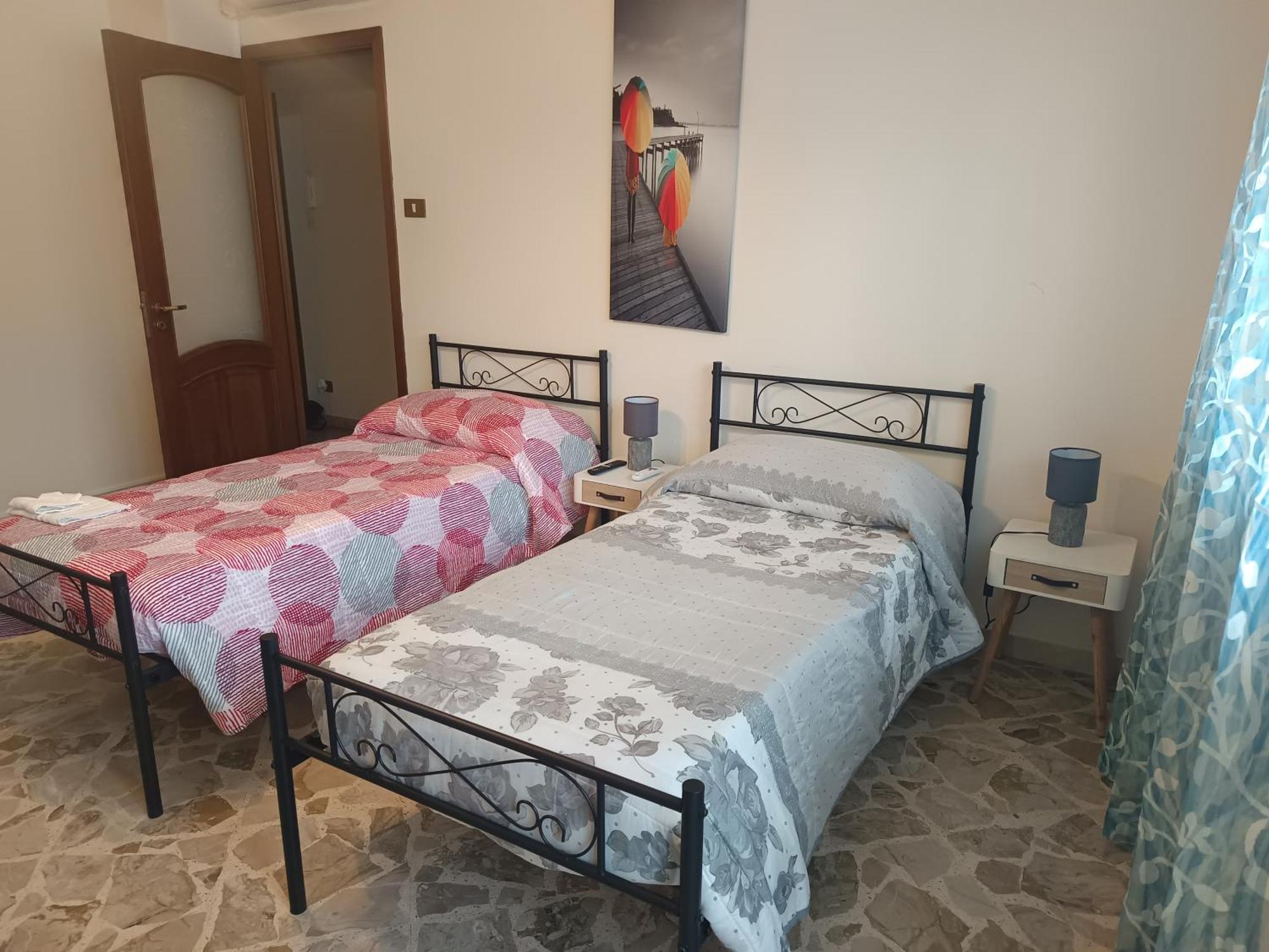 New Dawn Apartment, Appartamento Turistico, Casa Per Vacanza, Tre Camere Indipendenti Catania Bagian luar foto